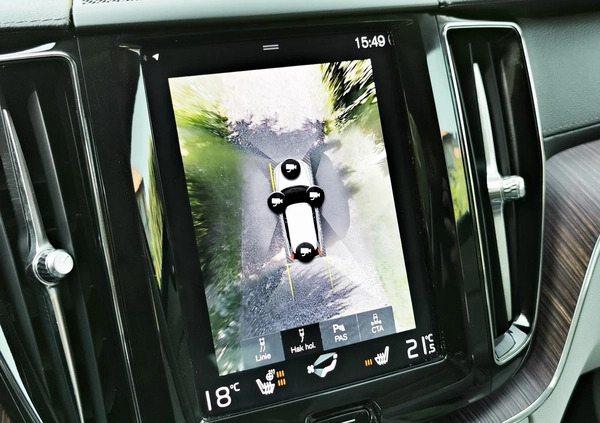 Volvo XC 60 cena 126800 przebieg: 103000, rok produkcji 2019 z Zduny małe 667